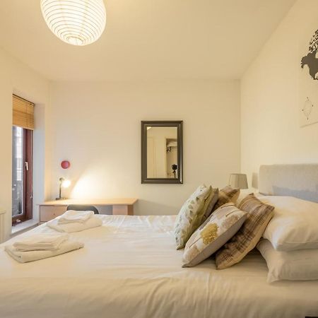 Super Central Cambridge Flat For Up To 4 People Eksteriør billede